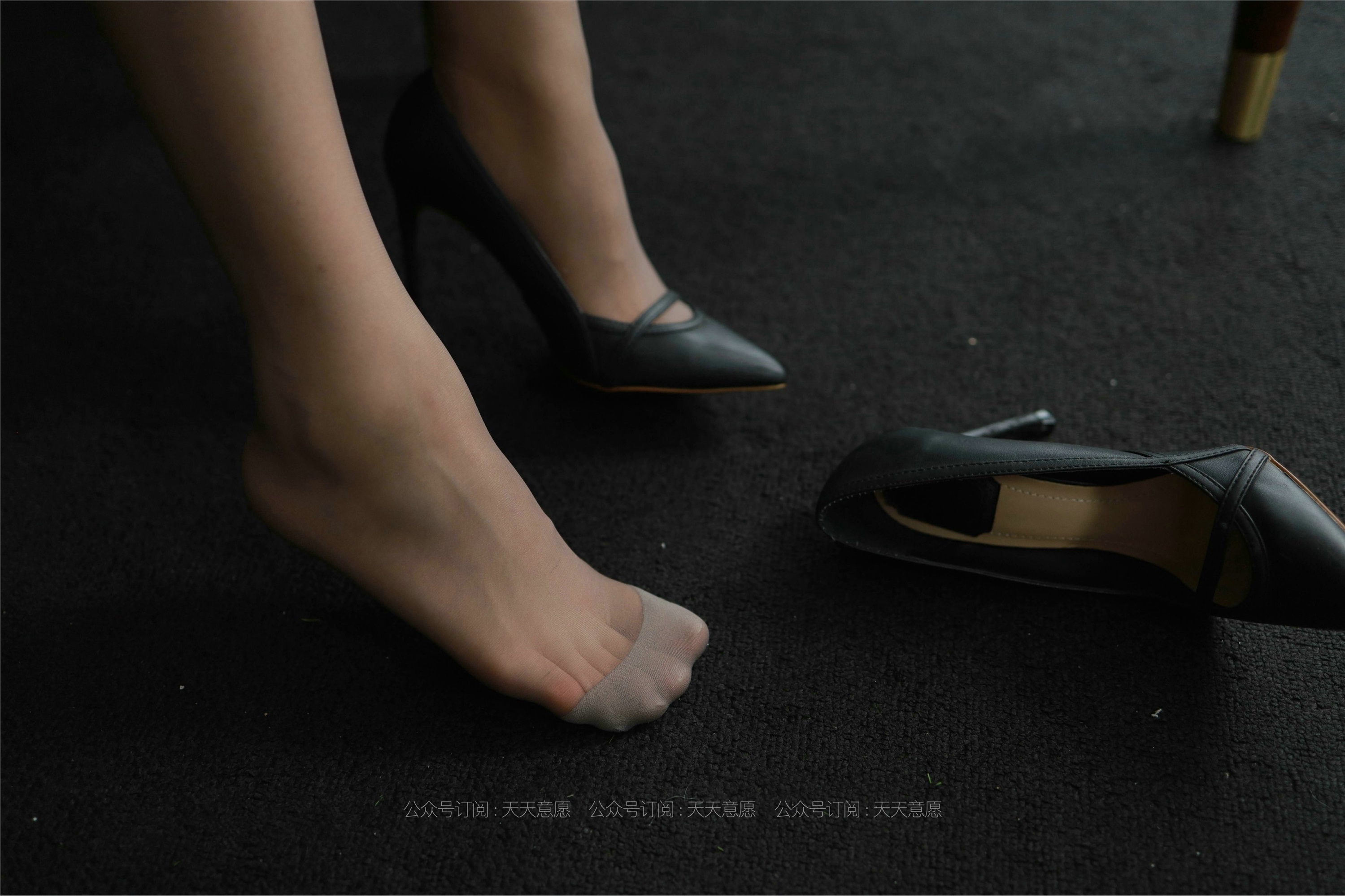 IESS异思趣向  2021.08.08 丝享家883：小婕《美女开例会》